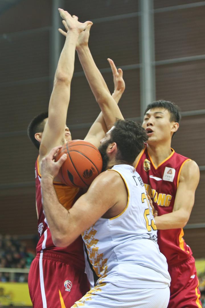 开云-浙江稠州今晚迎来里程碑;志在意大利杯名次提升;球迷炸锅;训练强度显著提升的简单介绍