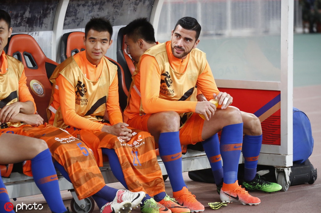  漠南朱雀队鏖战胶东战狼队，体操公开赛险胜，核心复出即建功。防线高度稳定