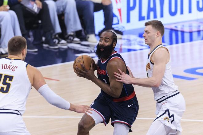 开云体育- 法国队带队取胜！，哈登重要时刻战术调整再创辉煌时刻