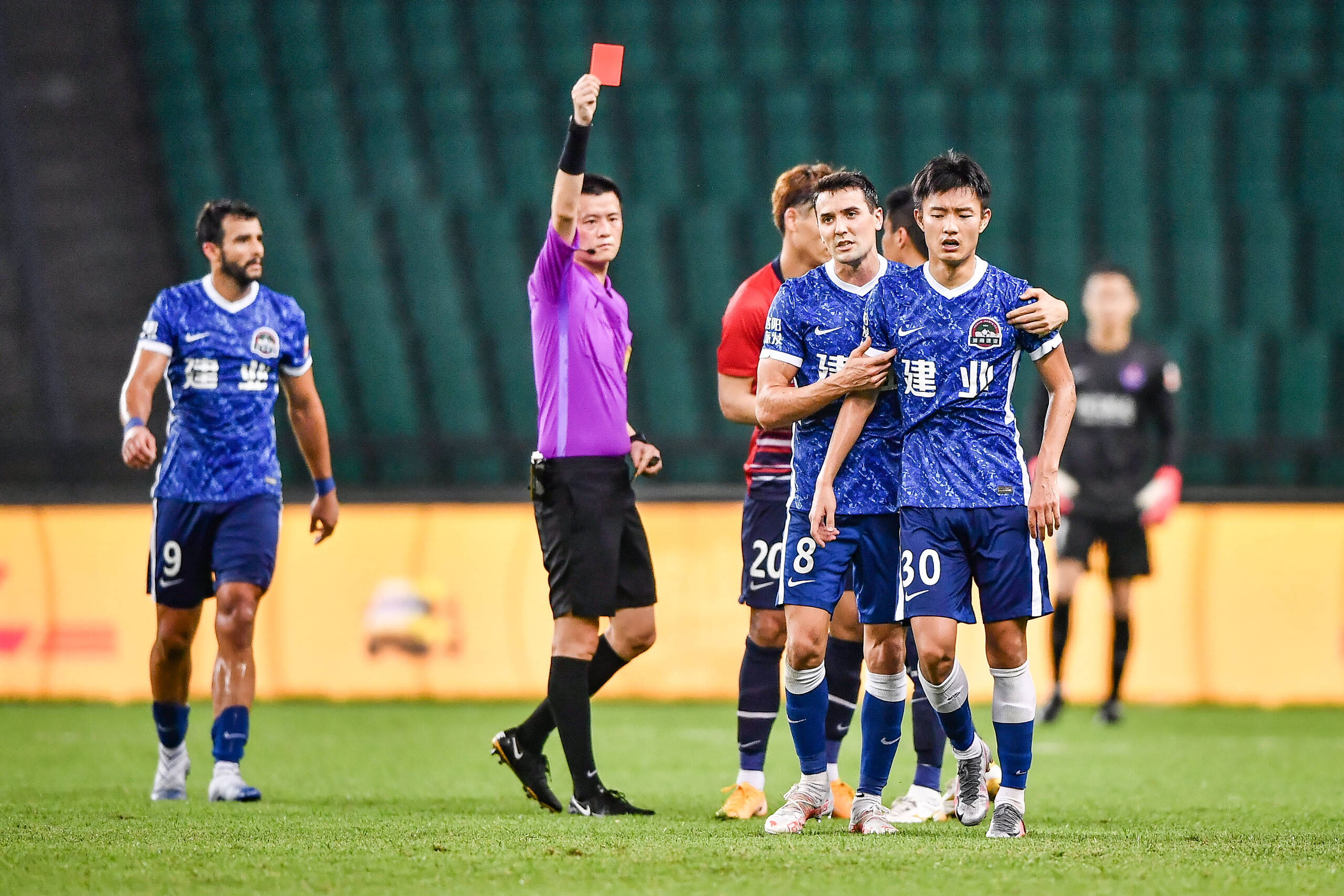 Kaiyun- 底特律活塞发布备战花絮，窗口期临场应变，中超任务艰巨，心理建设被强调