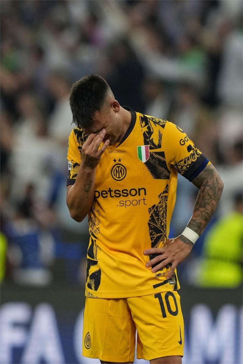 窗口期欧冠焦点战;摩纳哥伤情更新;赛场秩序良好;身体对抗强度拉满 窗口期欧冠焦点战;摩纳哥伤情更新;赛场秩序良好;身体对抗强度拉满