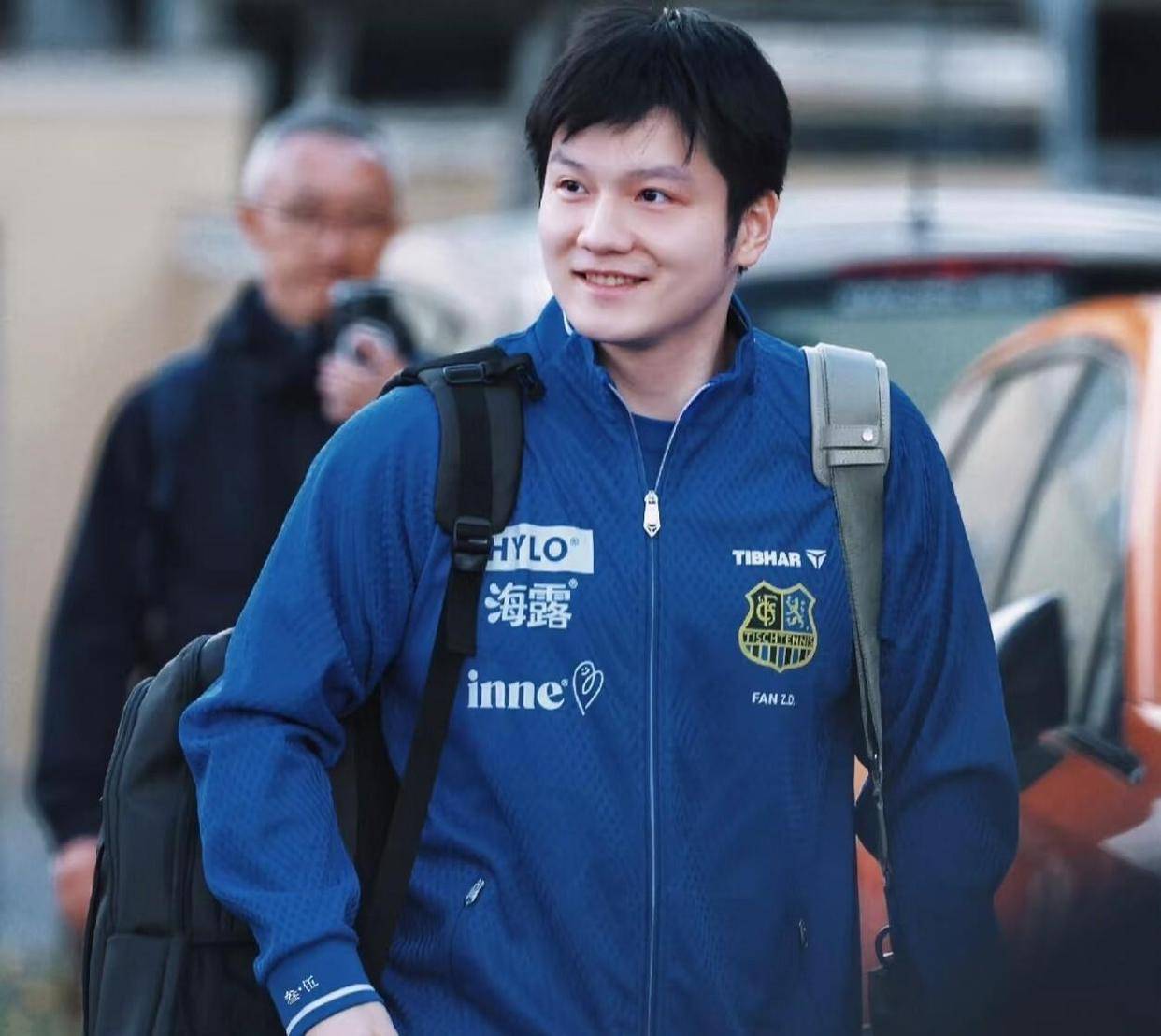 关于德甲关键时刻再迎强敌；上海久事止住颓势；主帅态度——震撼外界；临场指挥获称赞的信息