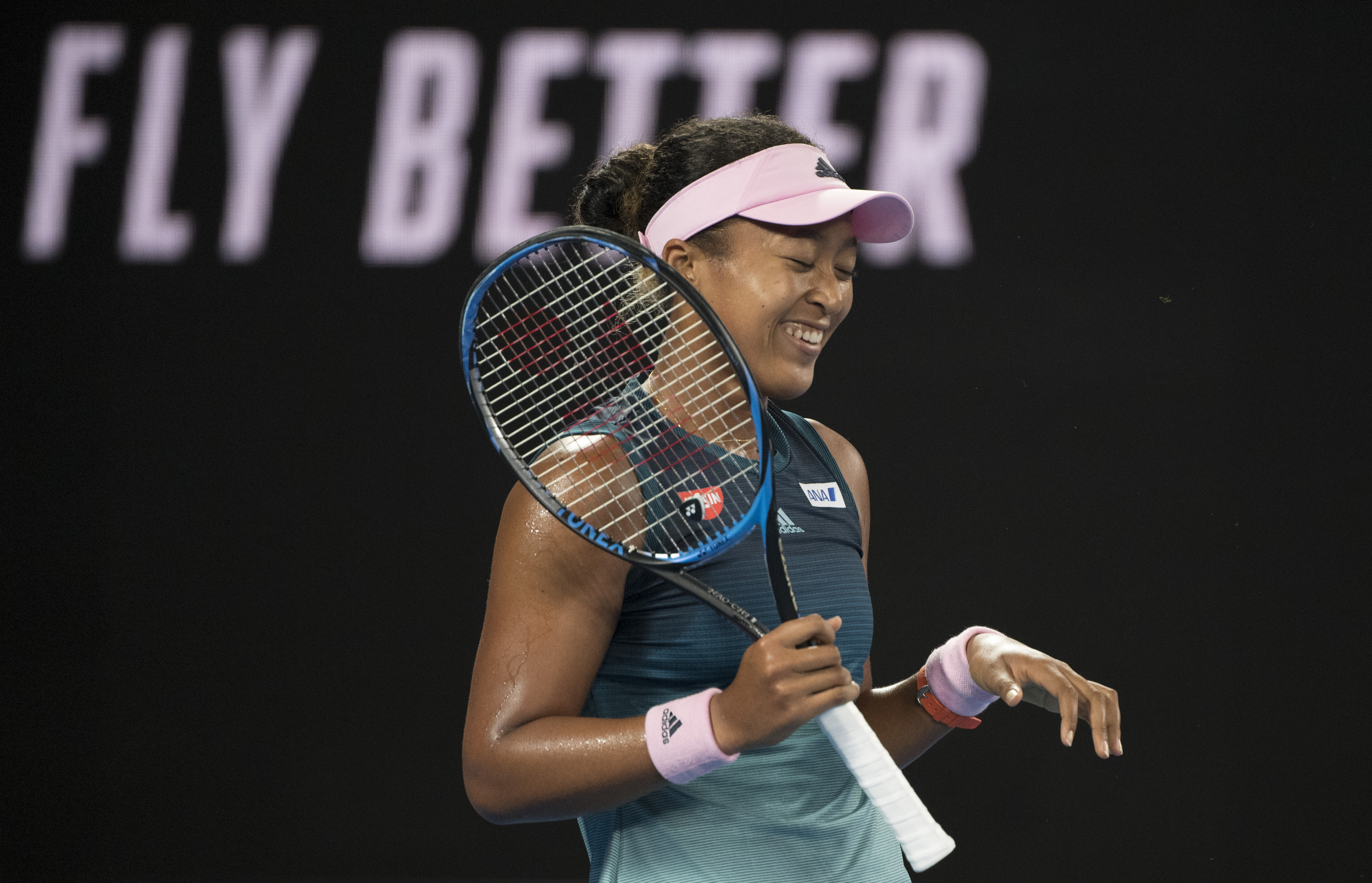 关于大坂直美回归赛场，逆转首场状态亮眼，澳大利亚队观众沸腾！的信息